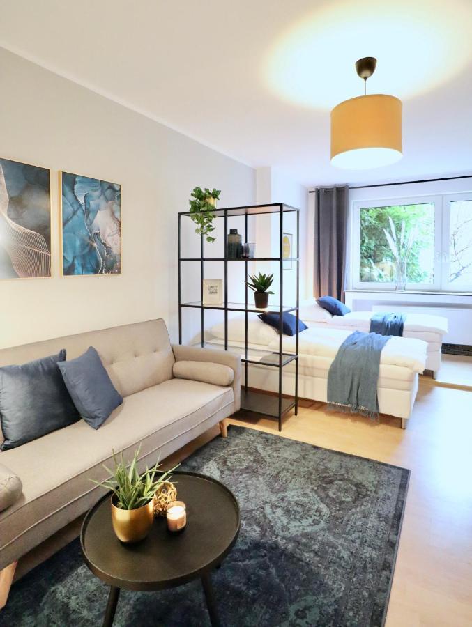 Sapphire Apartment: Free Parking + Netflix + Bathtub Essen Exterior foto