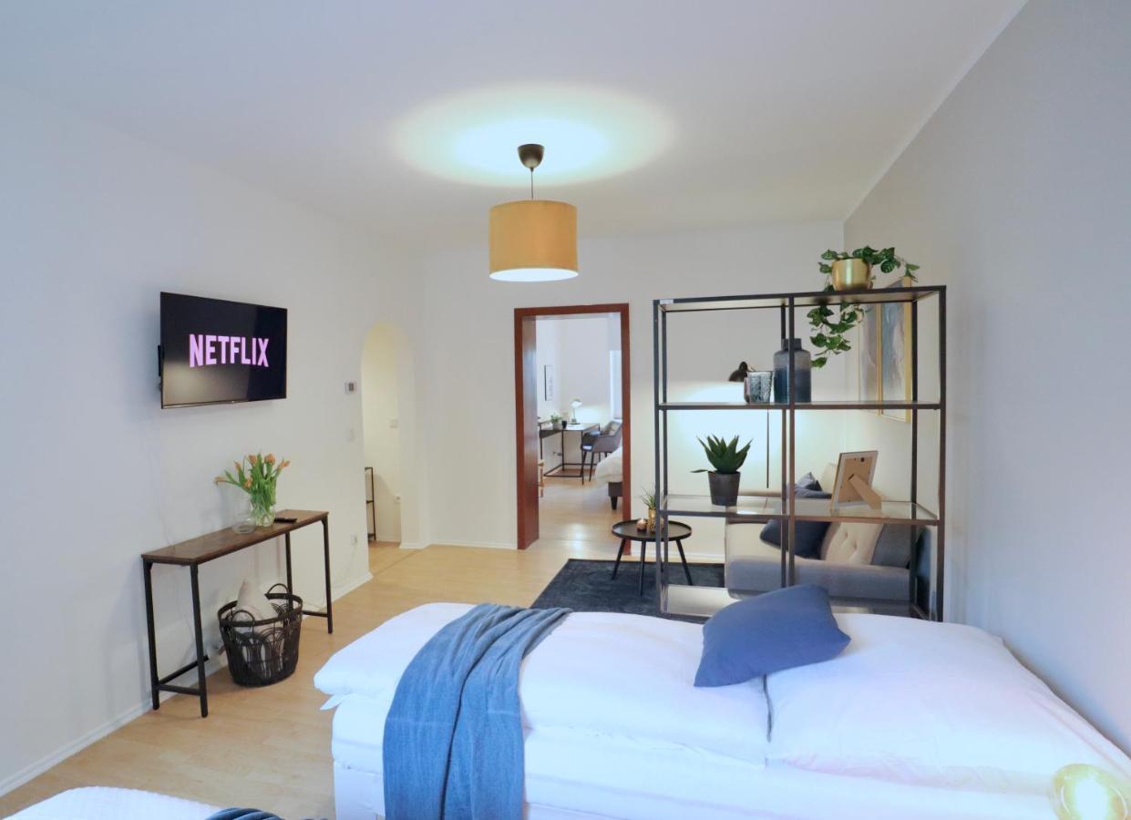 Sapphire Apartment: Free Parking + Netflix + Bathtub Essen Exterior foto