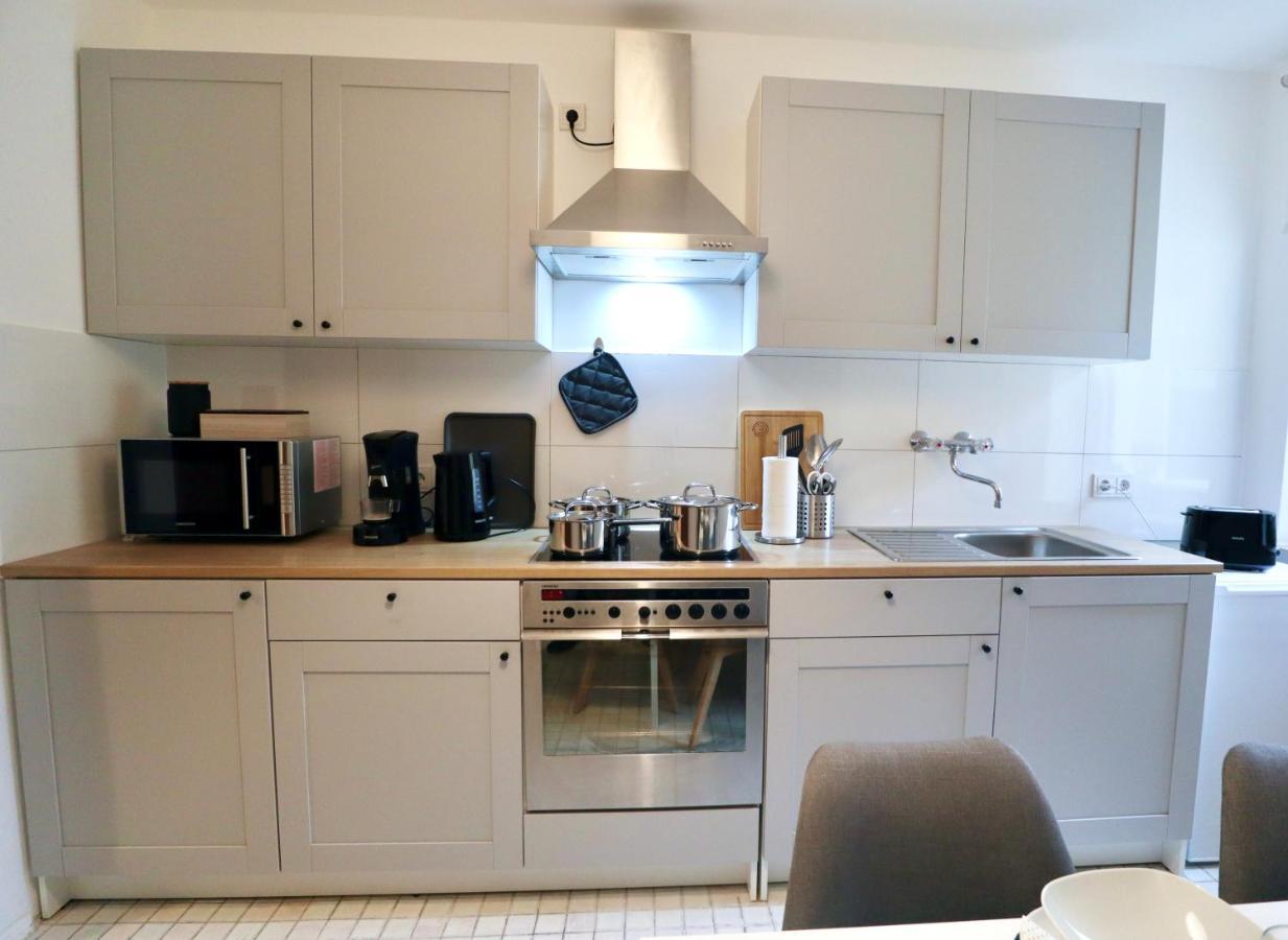 Sapphire Apartment: Free Parking + Netflix + Bathtub Essen Exterior foto