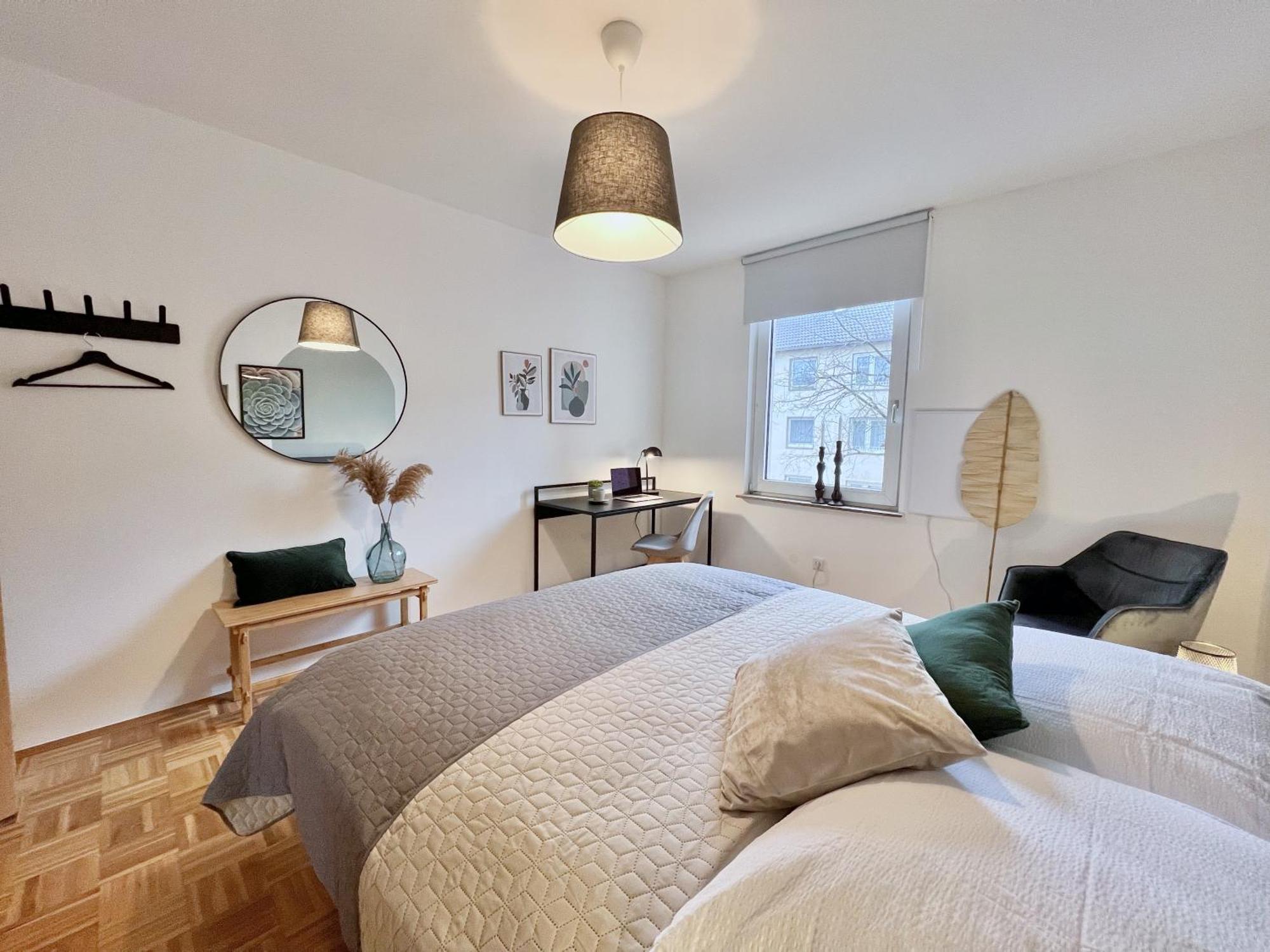 Sapphire Apartment: Free Parking + Netflix + Bathtub Essen Exterior foto